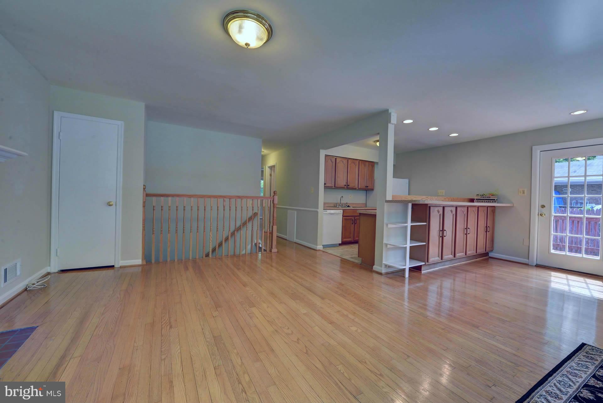 FAIRFAX WOODS - Residential