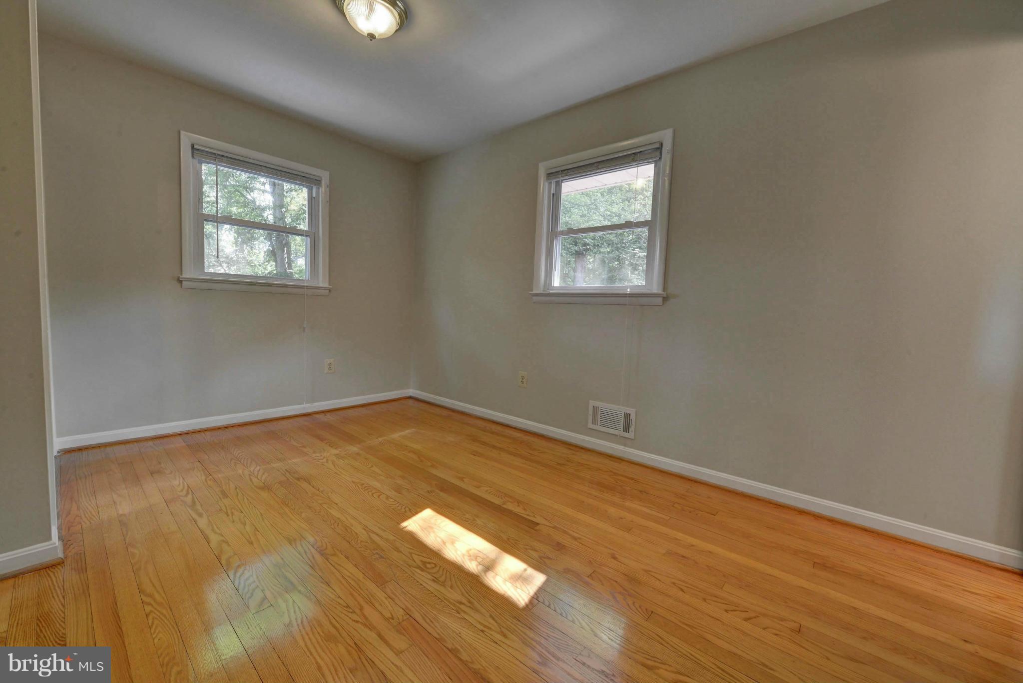 FAIRFAX WOODS - Residential