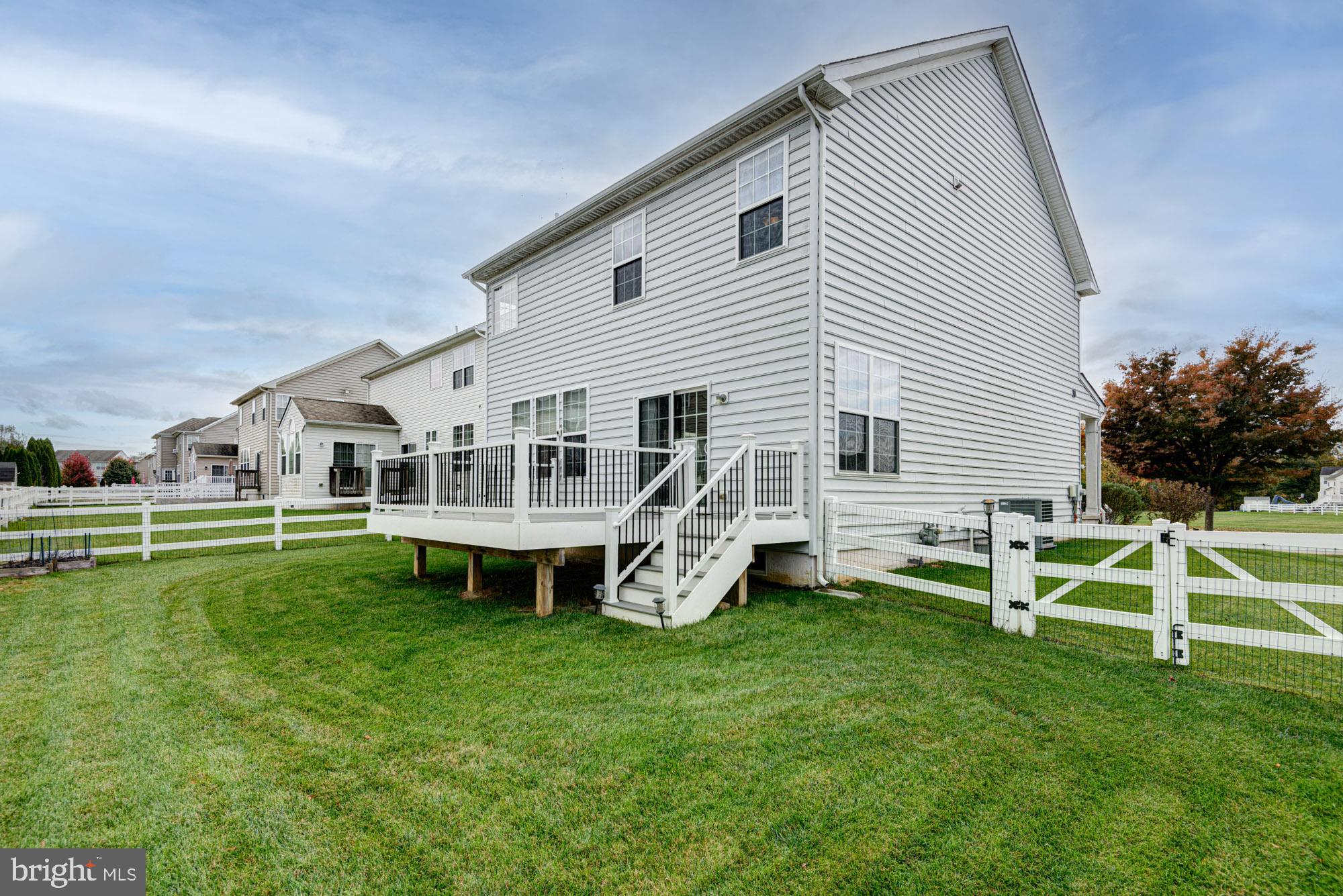 318 NORTHHAMPTON WAY