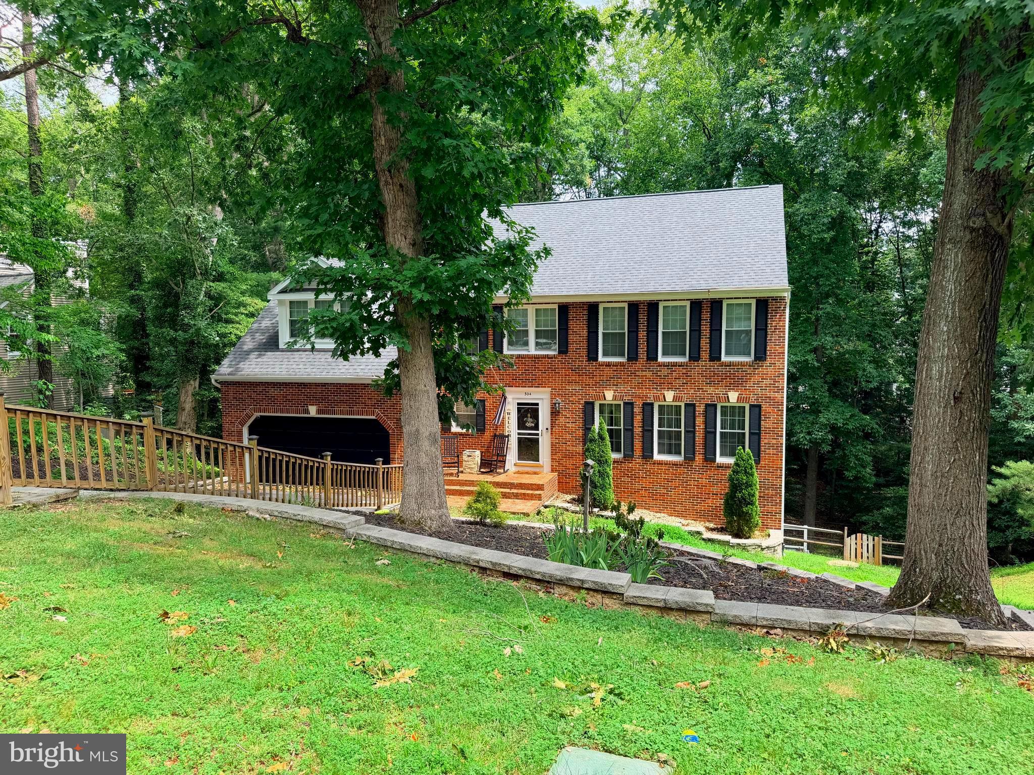 304 COMMODORE COVE