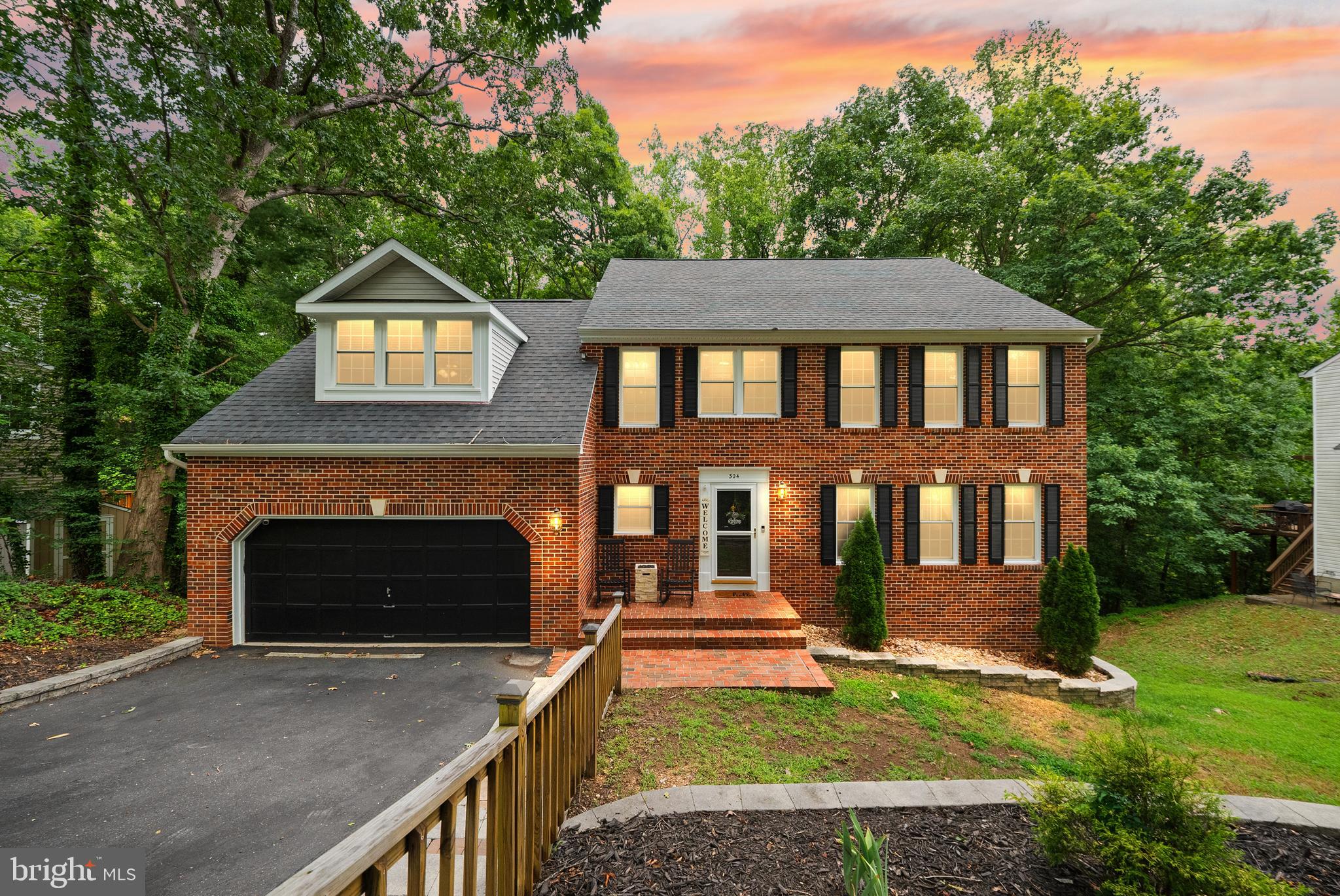 304 COMMODORE COVE