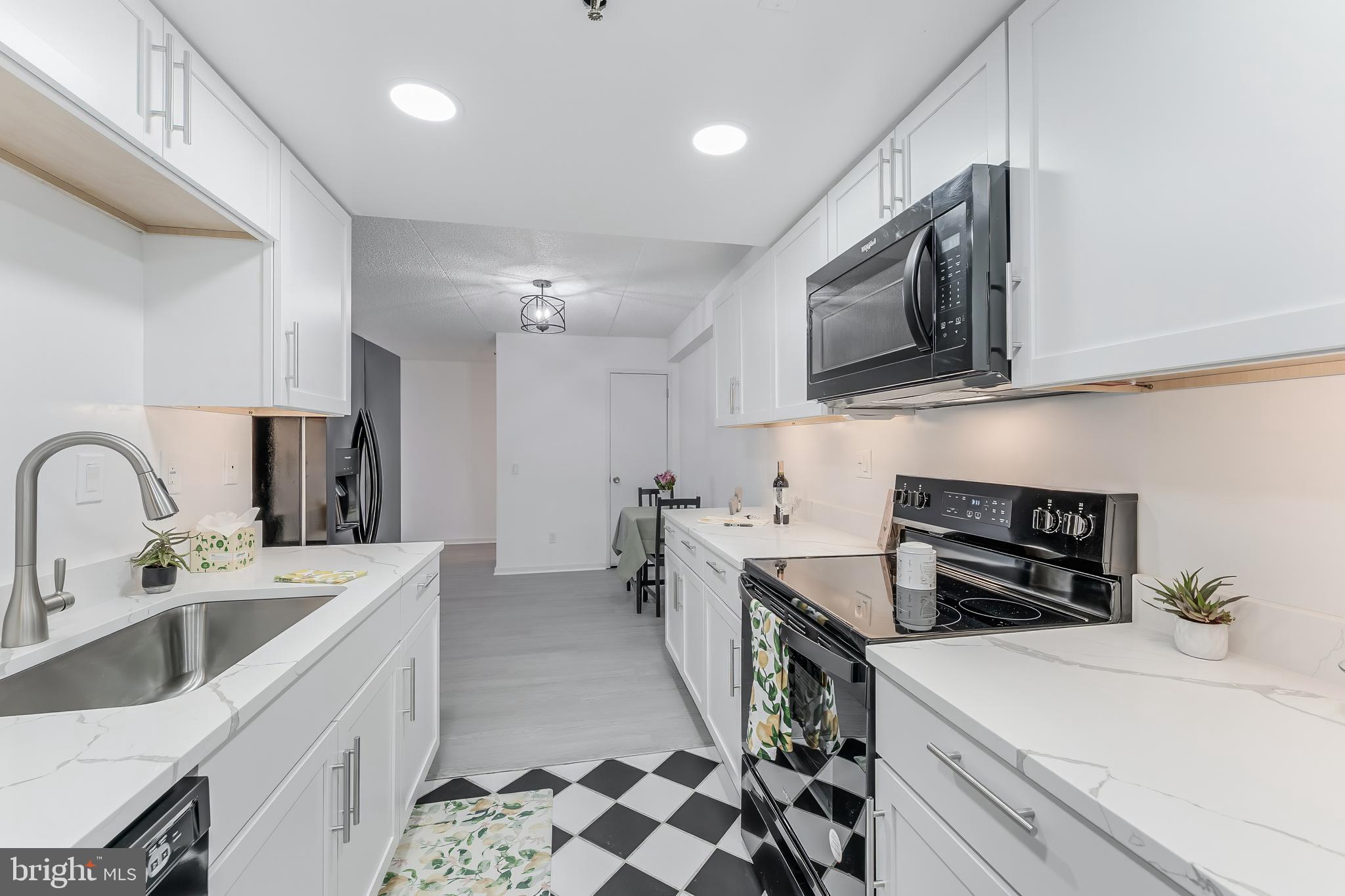 HIGHPOINTE - Residential