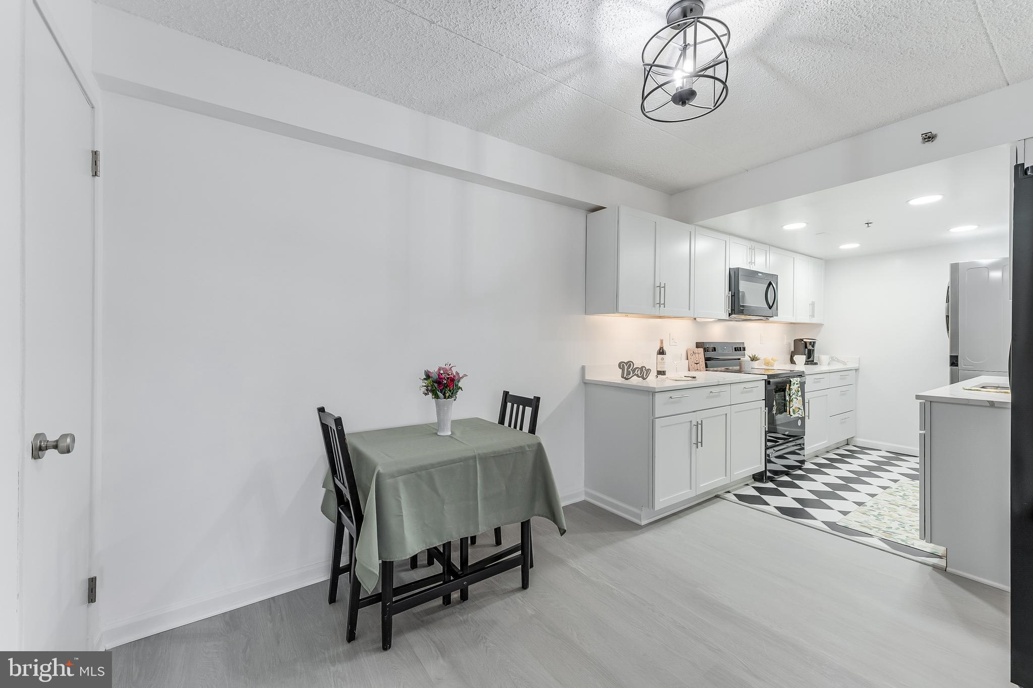 HIGHPOINTE - Residential