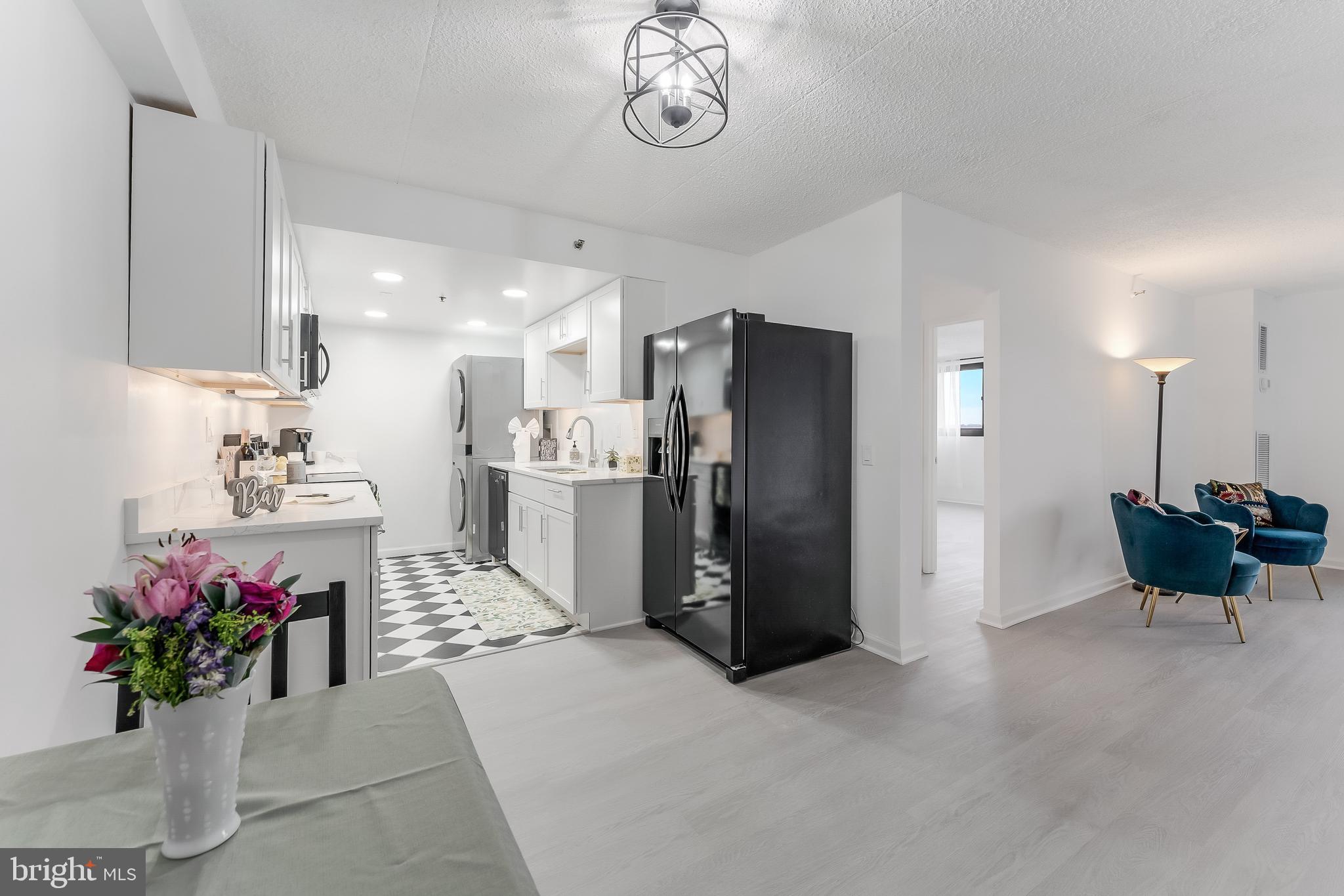 HIGHPOINTE - Residential