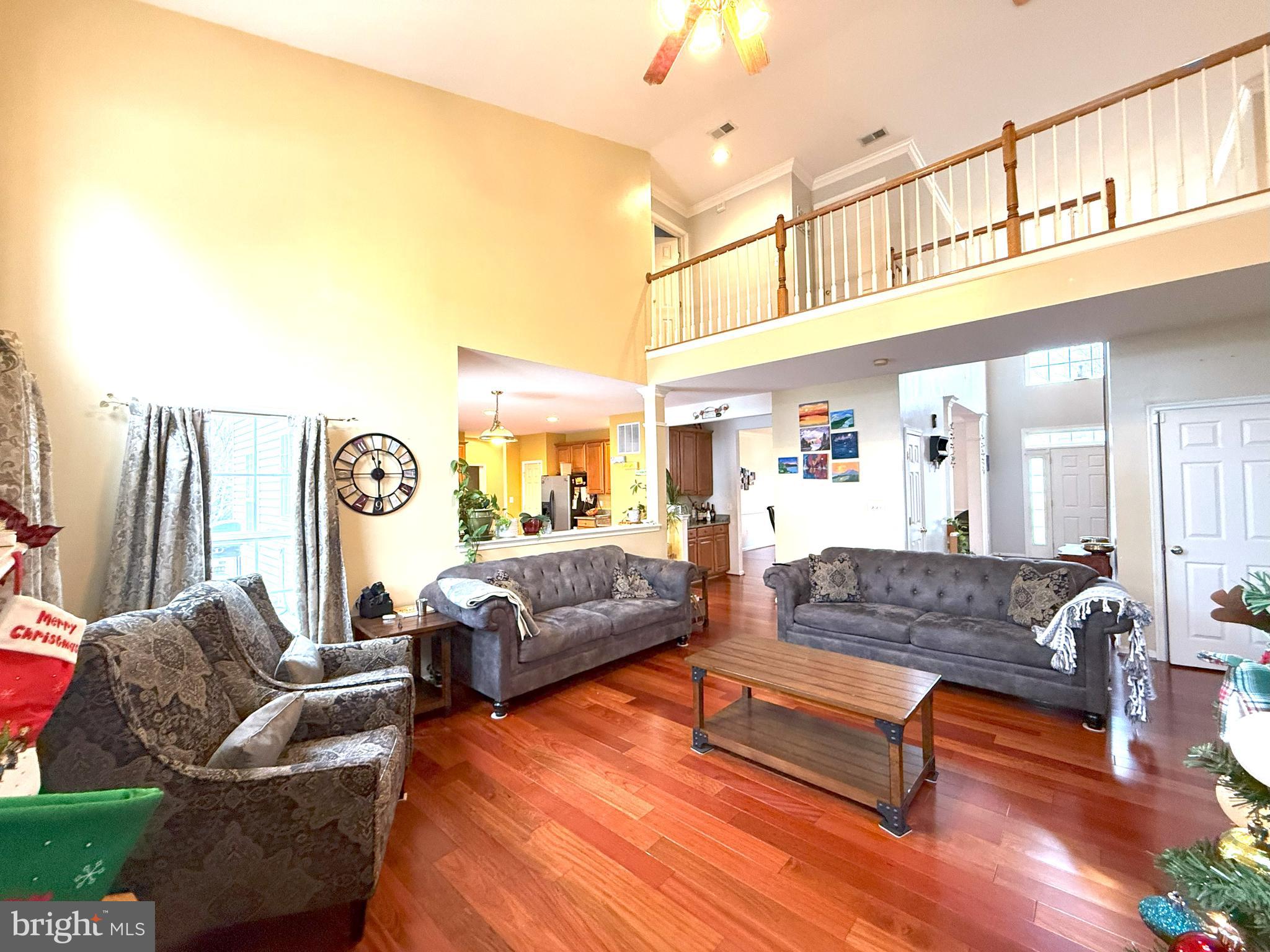 KINGS CROSSING - Residential Lease