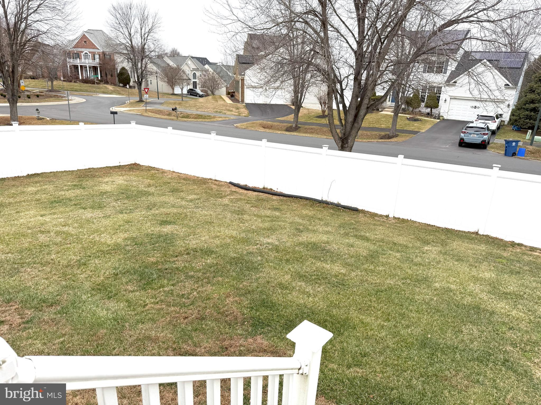 KINGS CROSSING - Residential Lease