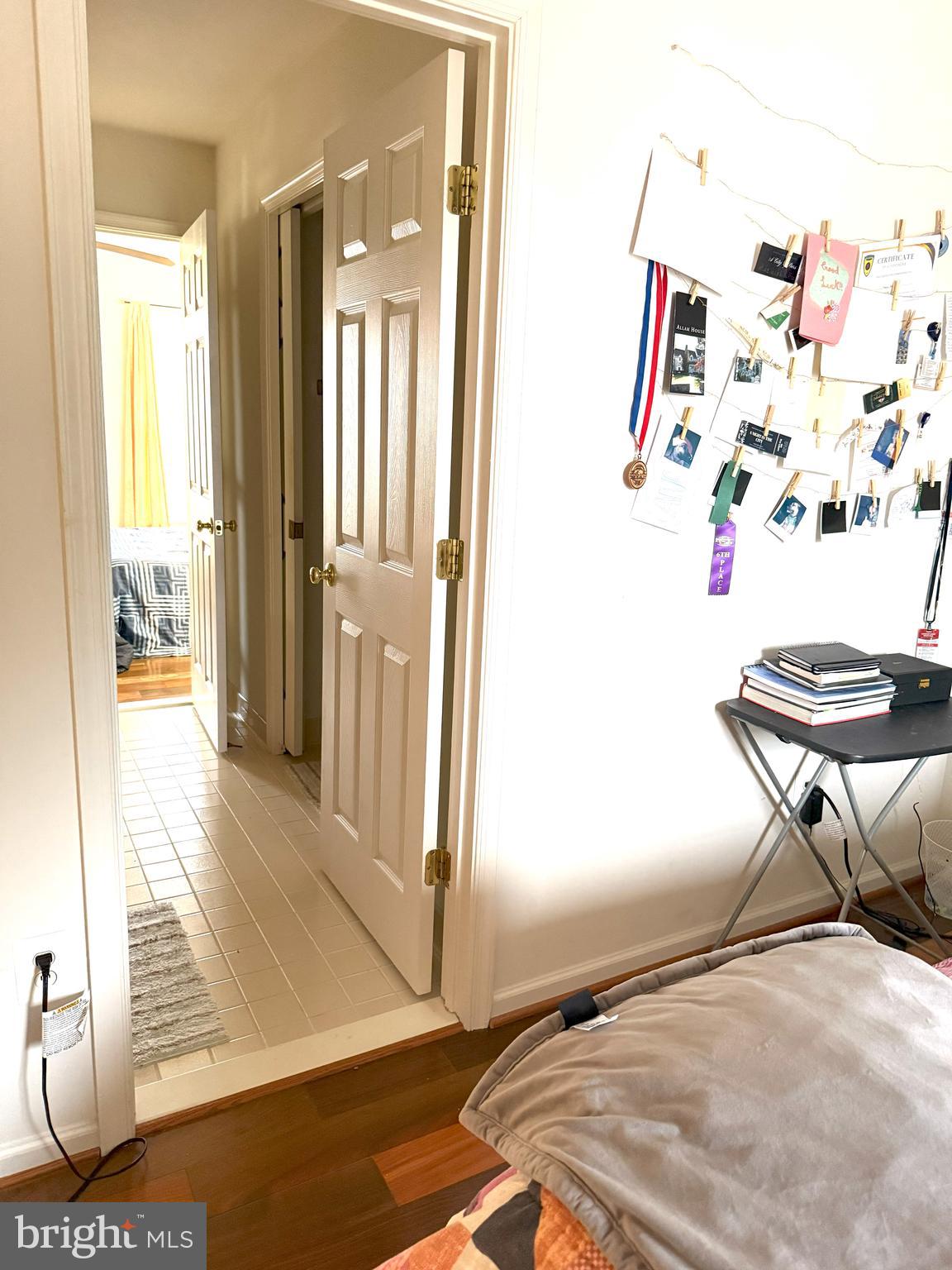 KINGS CROSSING - Residential Lease