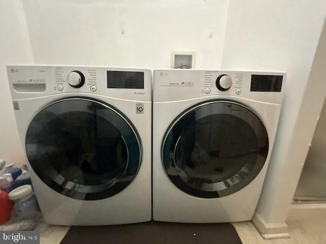 KINGS CROSSING - Residential Lease