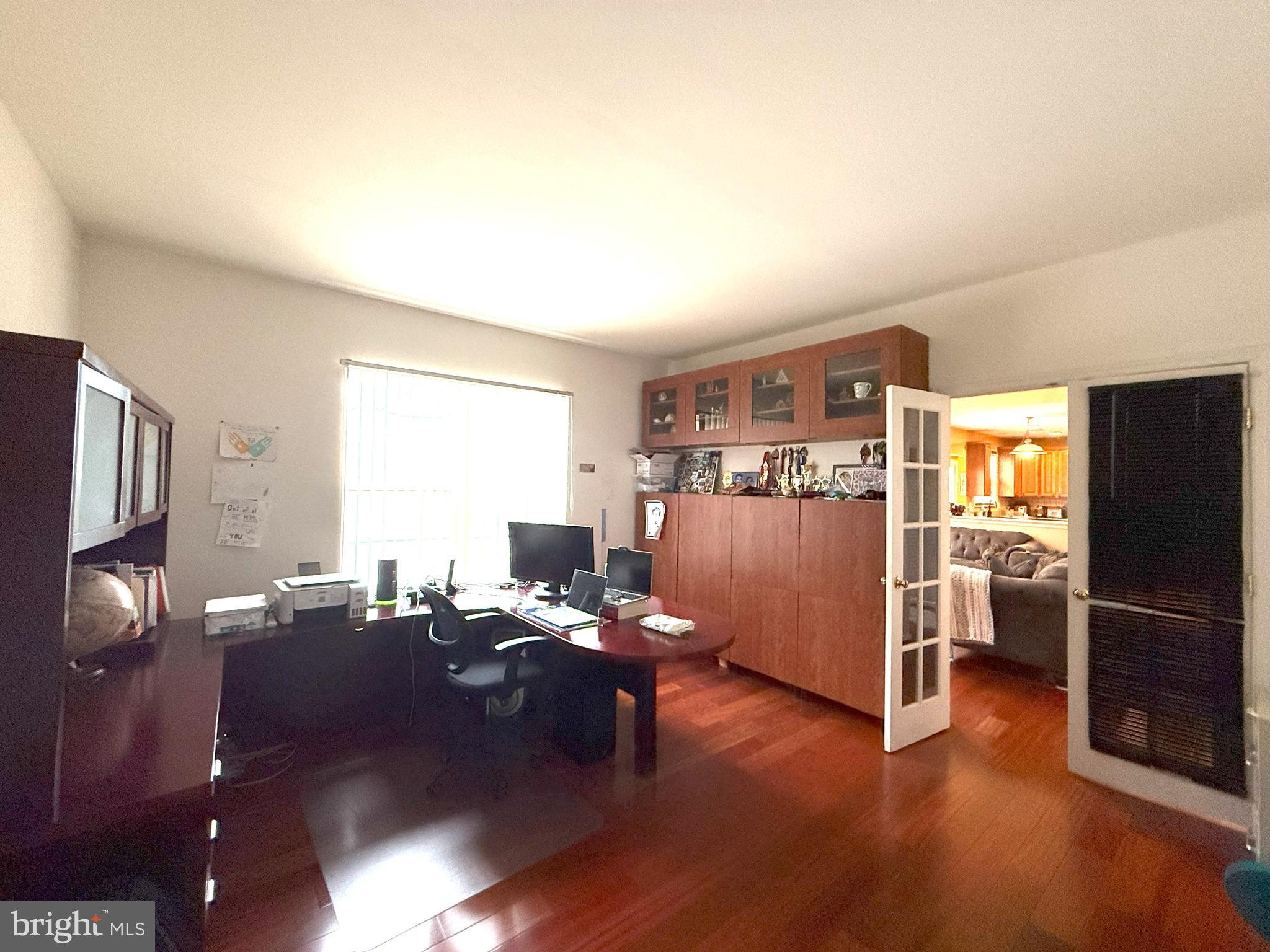 KINGS CROSSING - Residential Lease