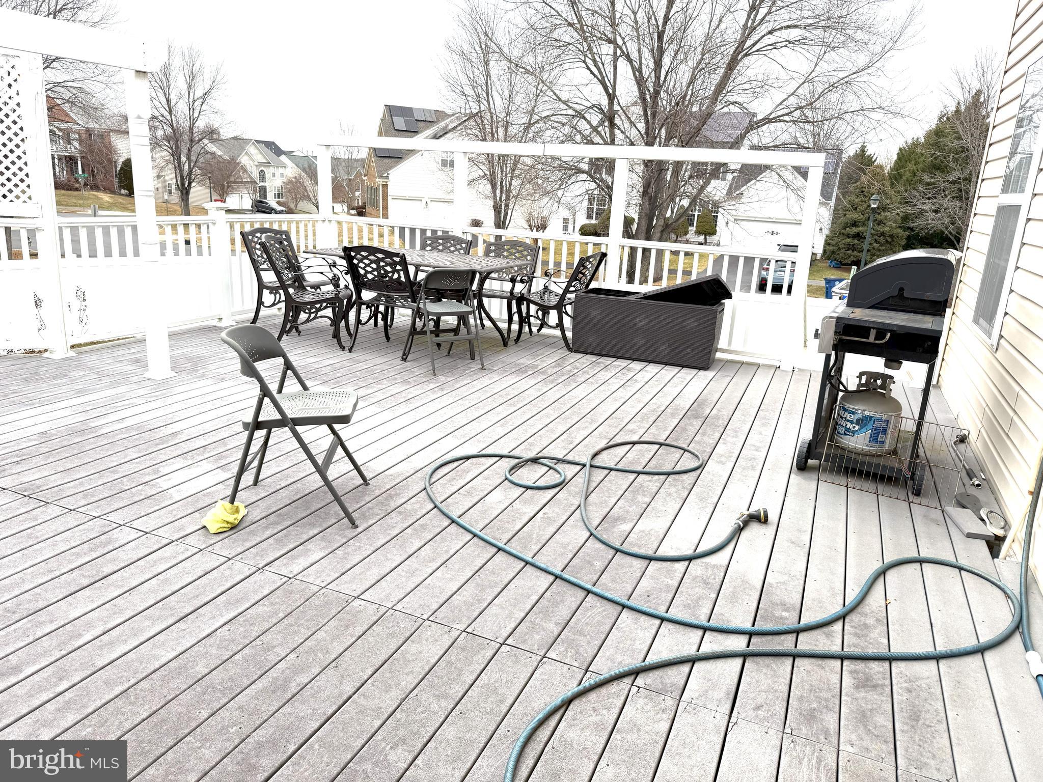 KINGS CROSSING - Residential Lease