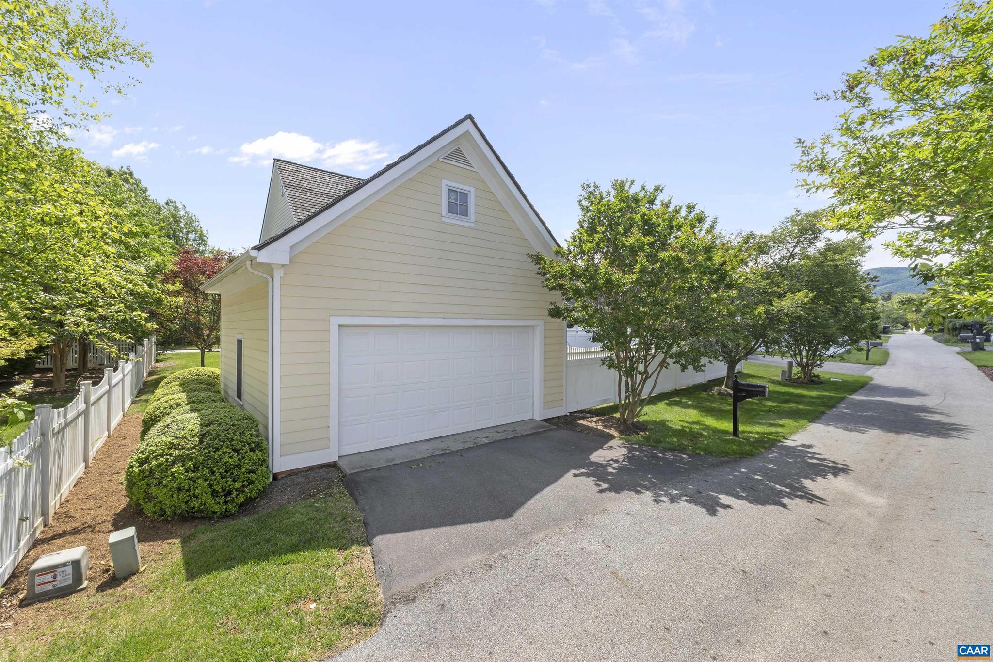 OLD TRAIL - Residential