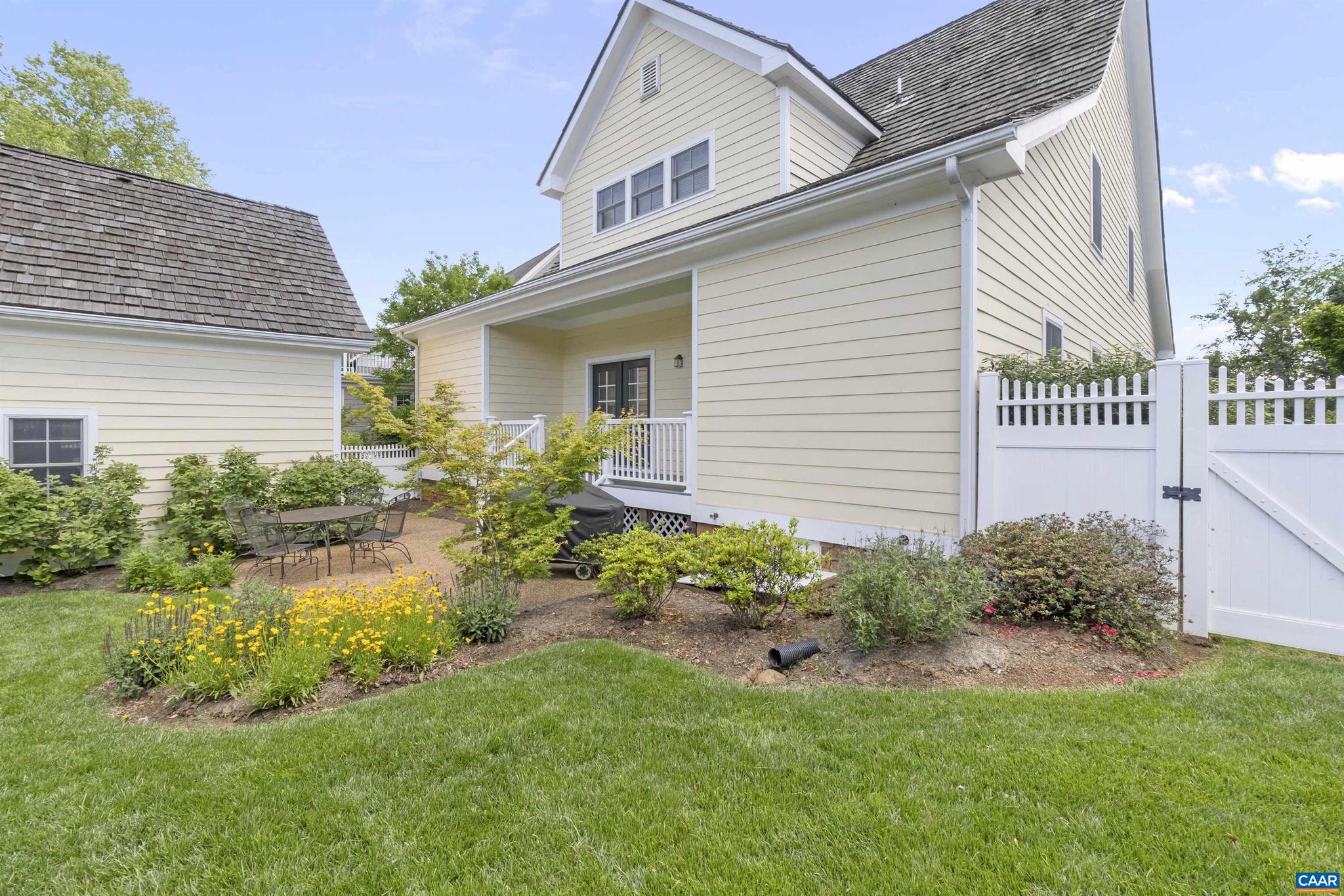 OLD TRAIL - Residential