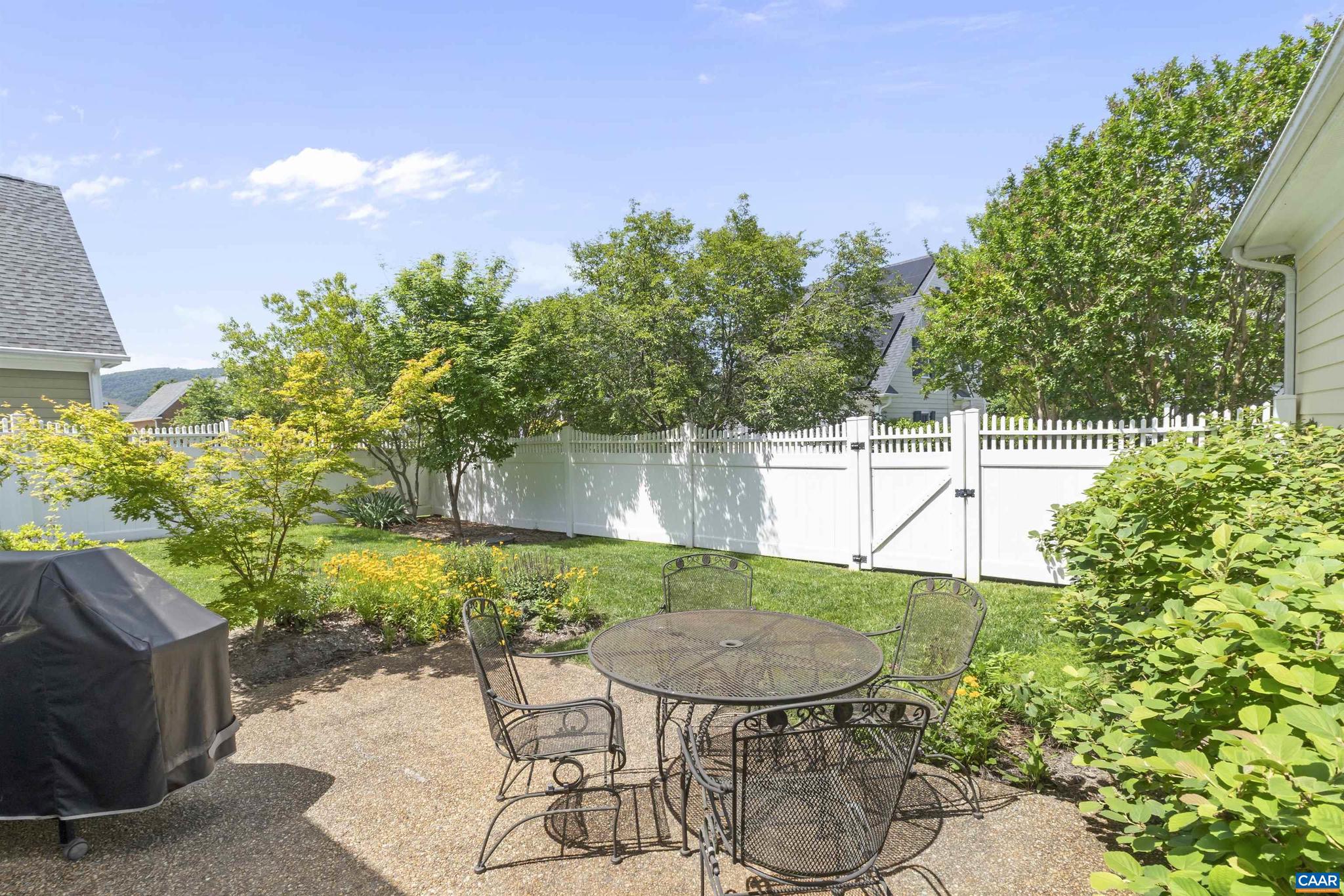 OLD TRAIL - Residential