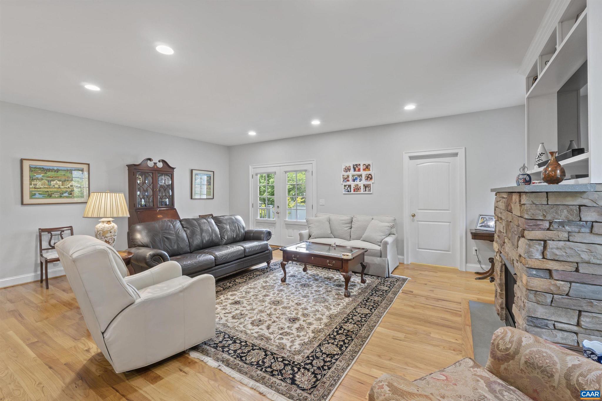 OLD TRAIL - Residential