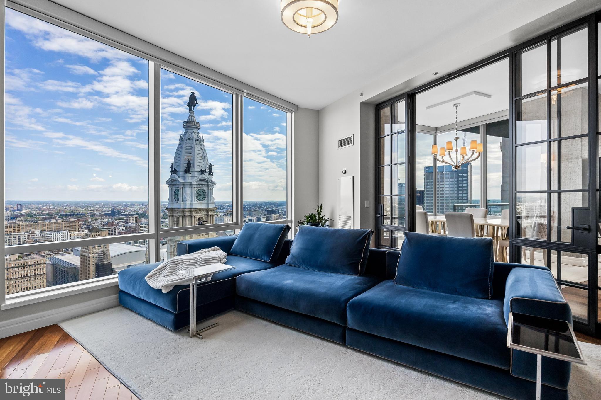 PENN SQUARE - Residential