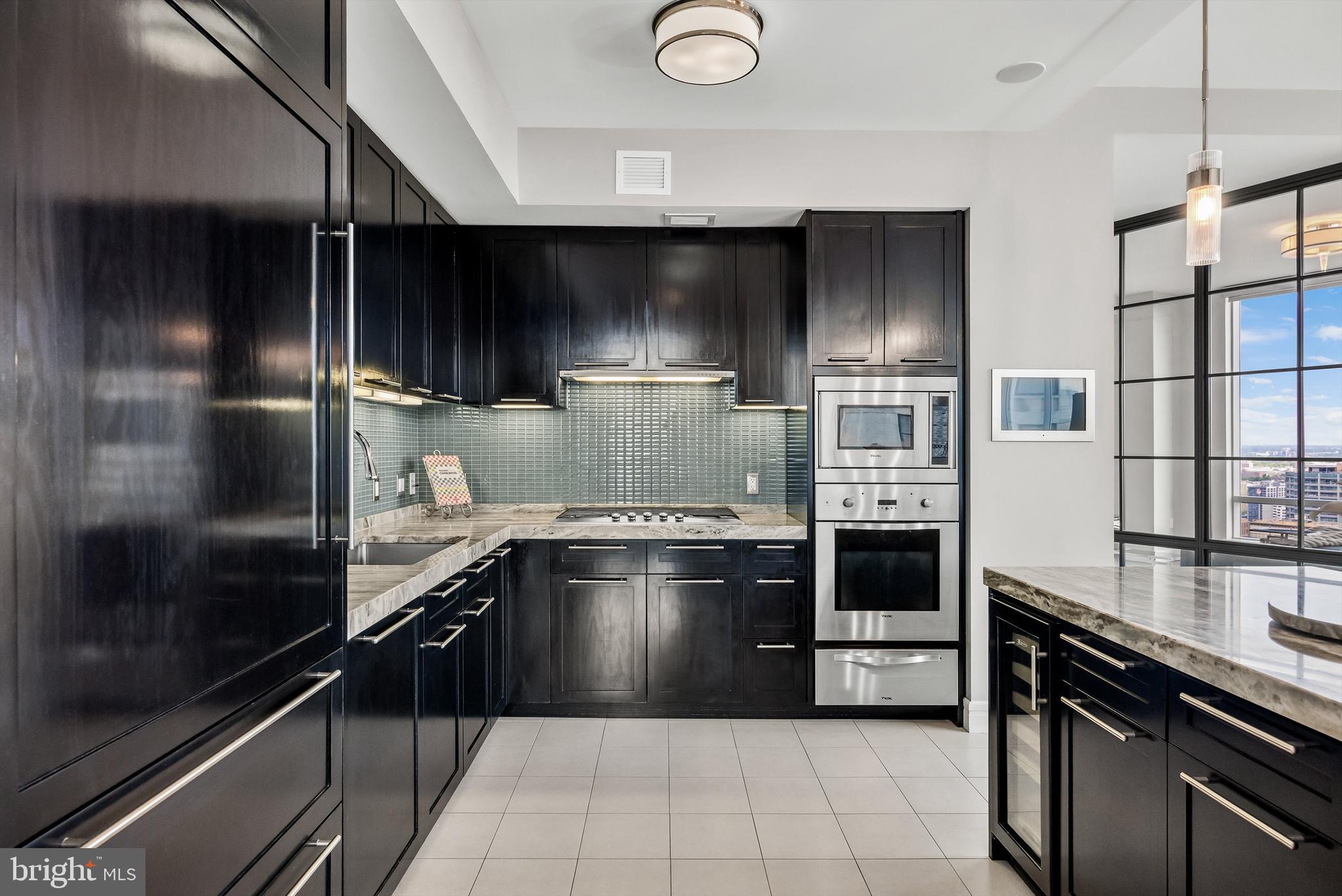 PENN SQUARE - Residential