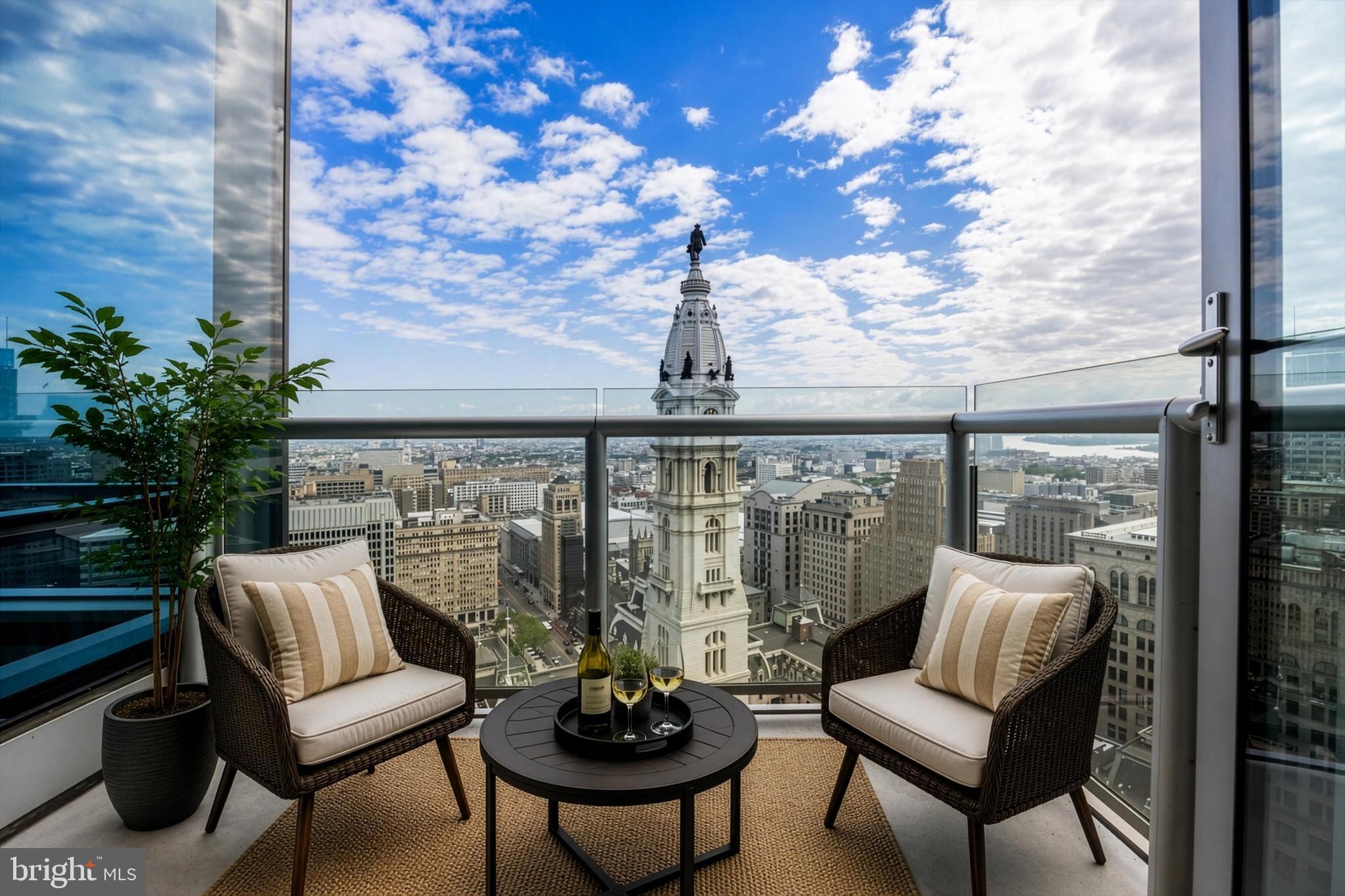 PENN SQUARE - Residential