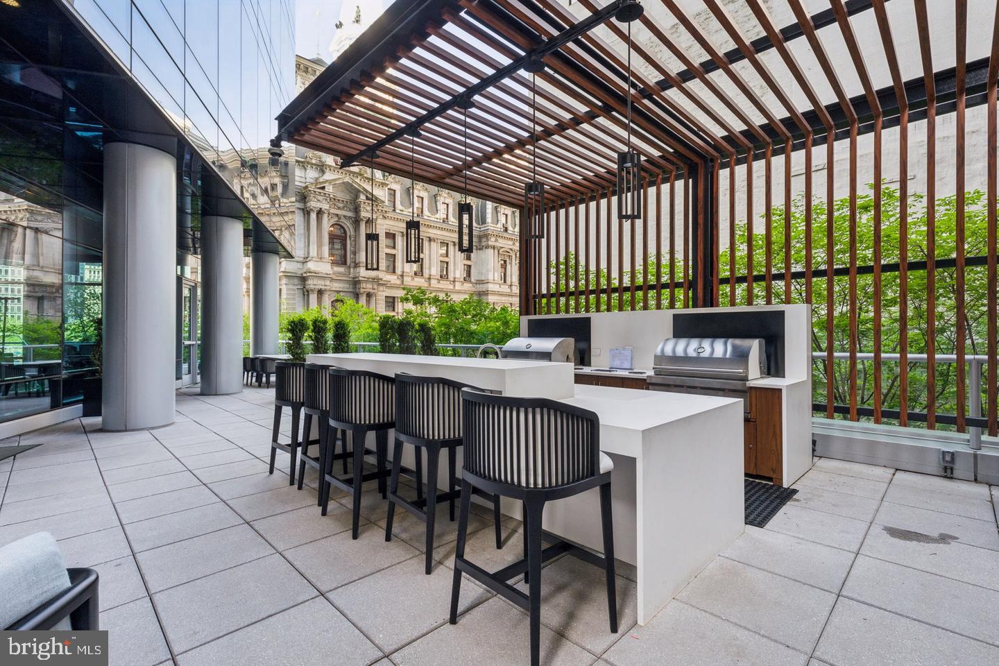 PENN SQUARE - Residential