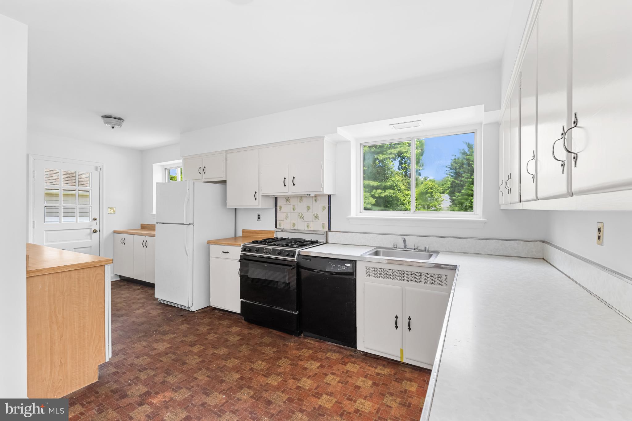 THE HAMLET - Residential