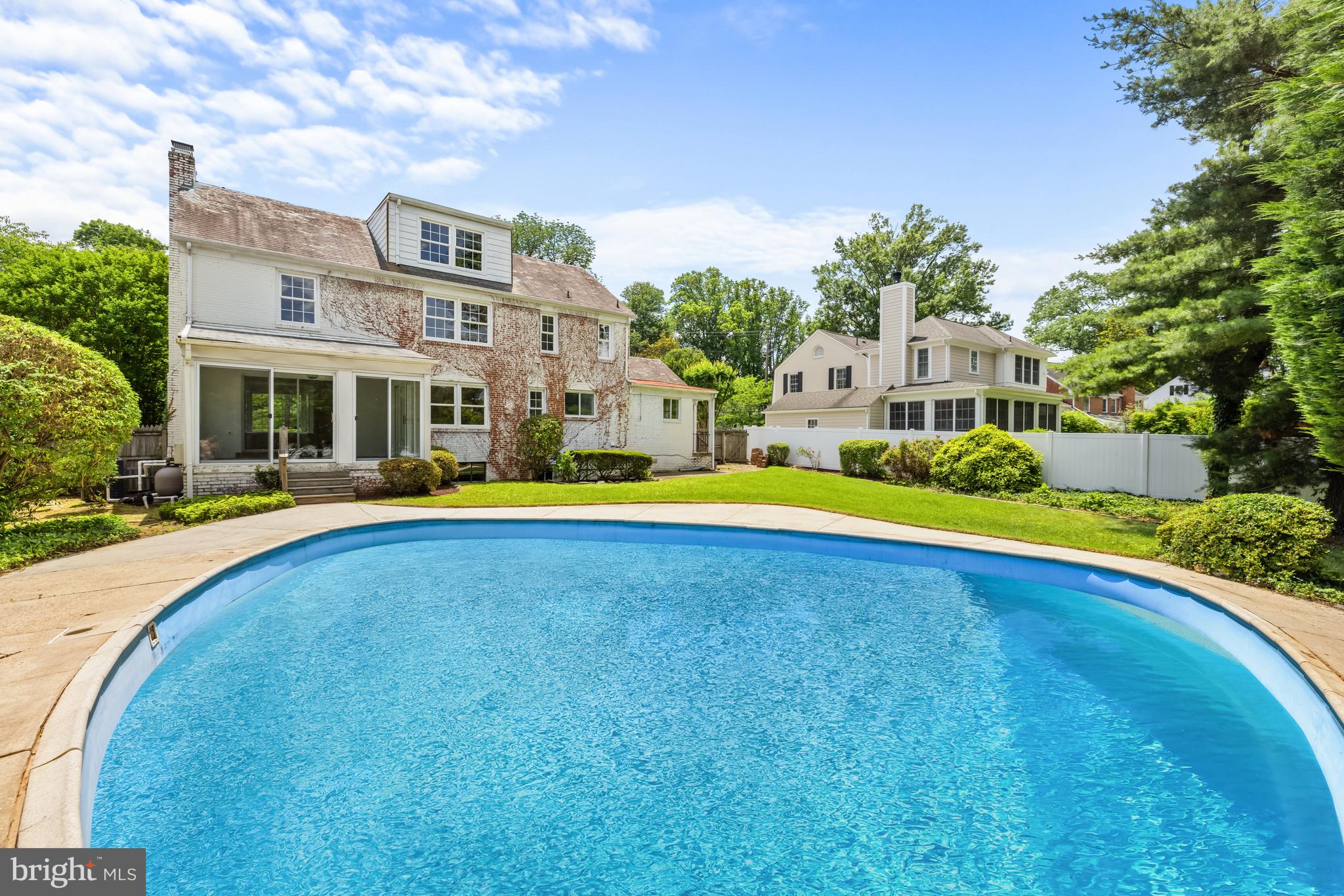 THE HAMLET - Residential