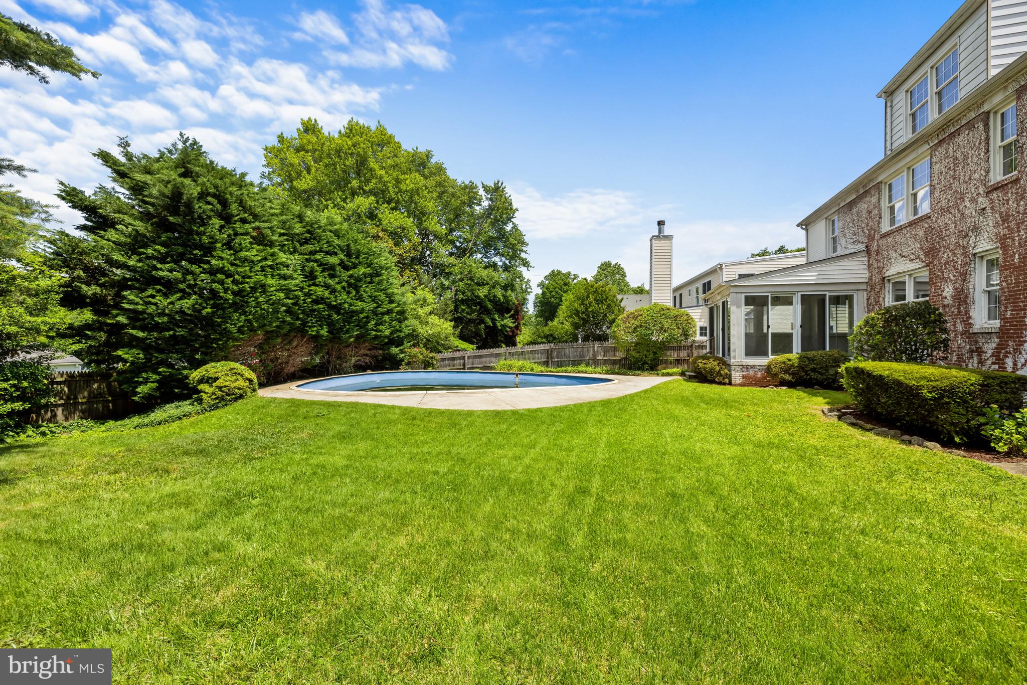 THE HAMLET - Residential