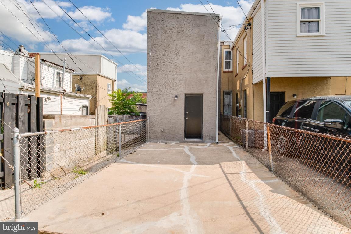 MIDDLE EAST - Residential