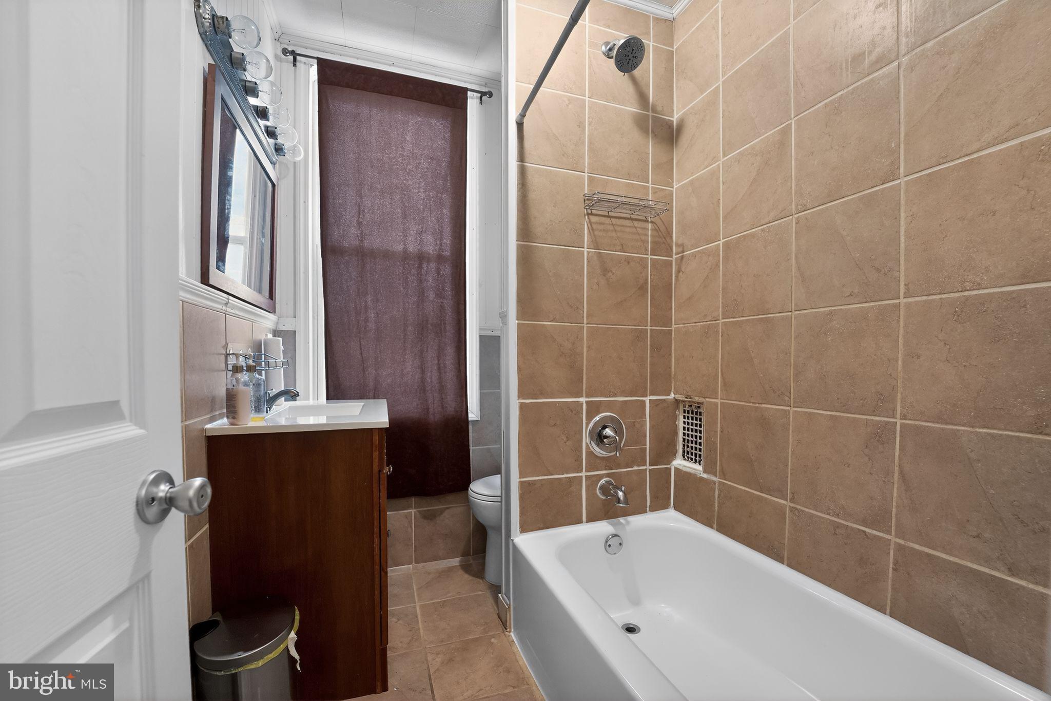 BELAIR-EDISON - Residential Lease