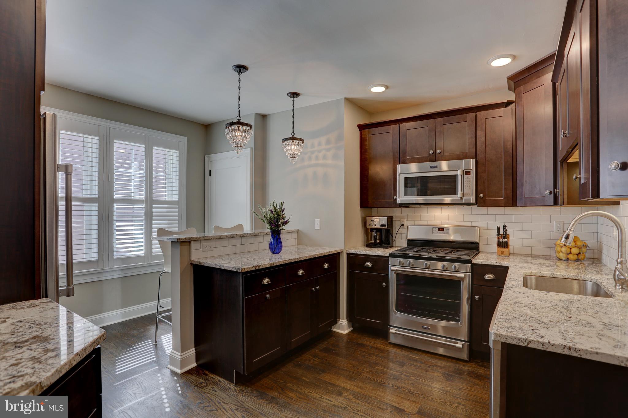 SCHOOL LANE HILLS - Residential