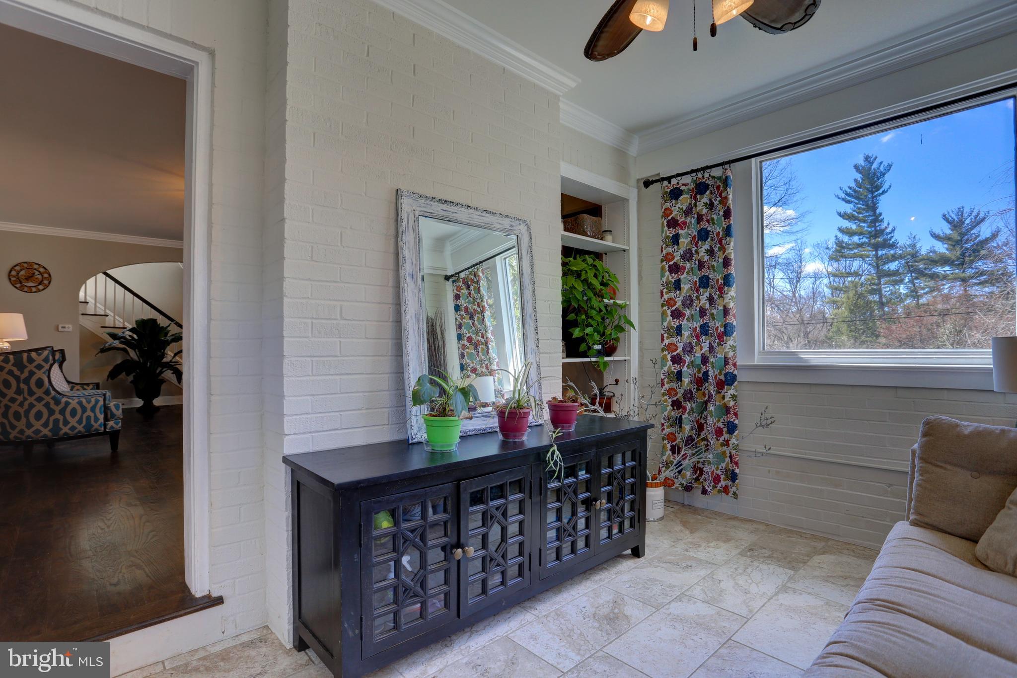 SCHOOL LANE HILLS - Residential