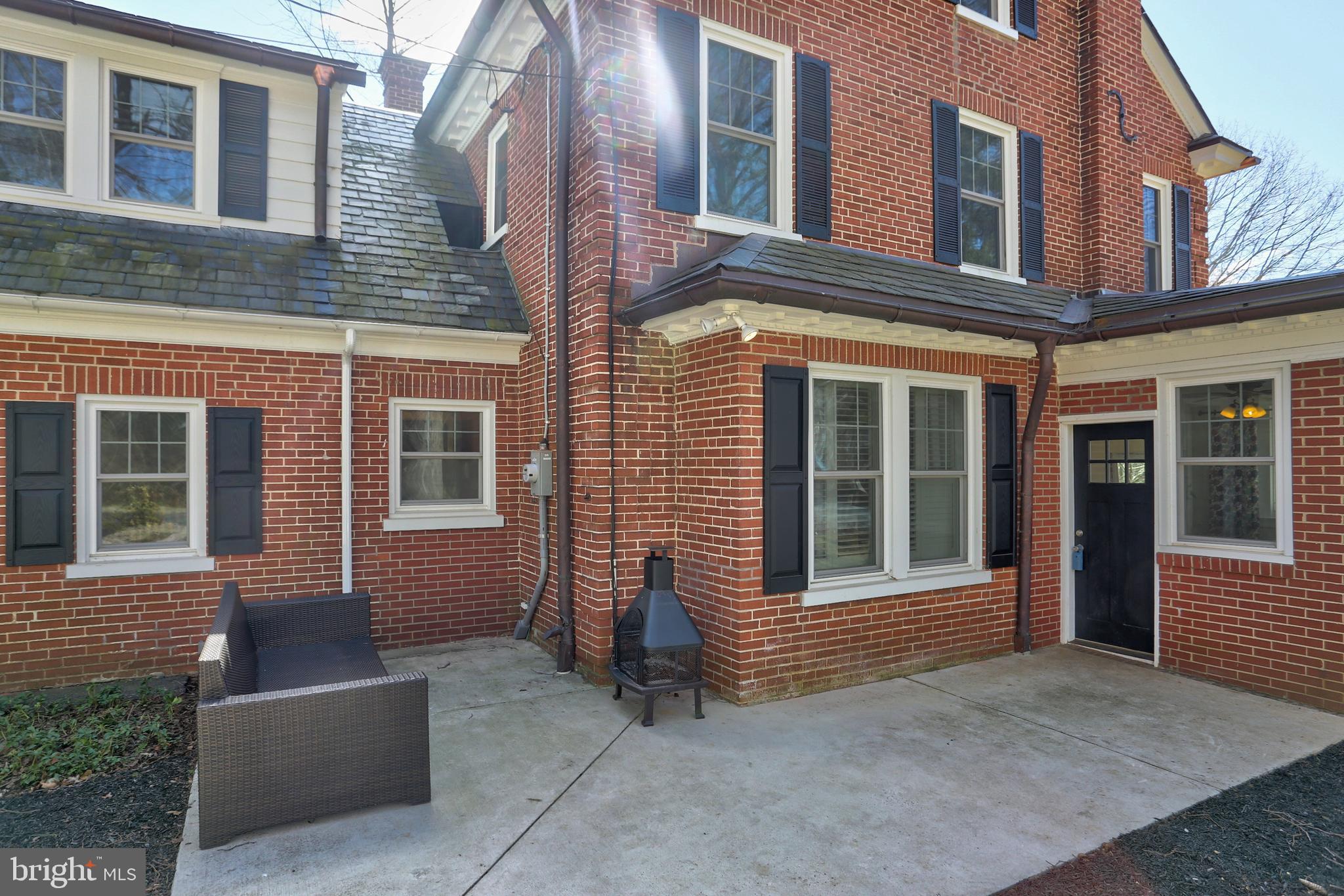 SCHOOL LANE HILLS - Residential