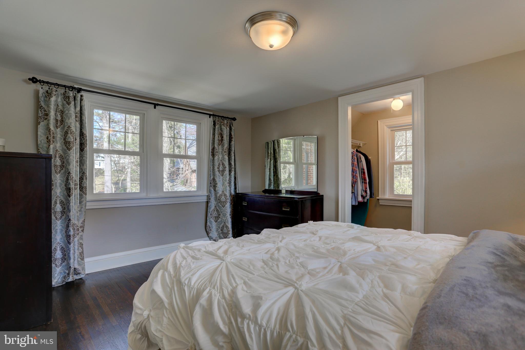 SCHOOL LANE HILLS - Residential