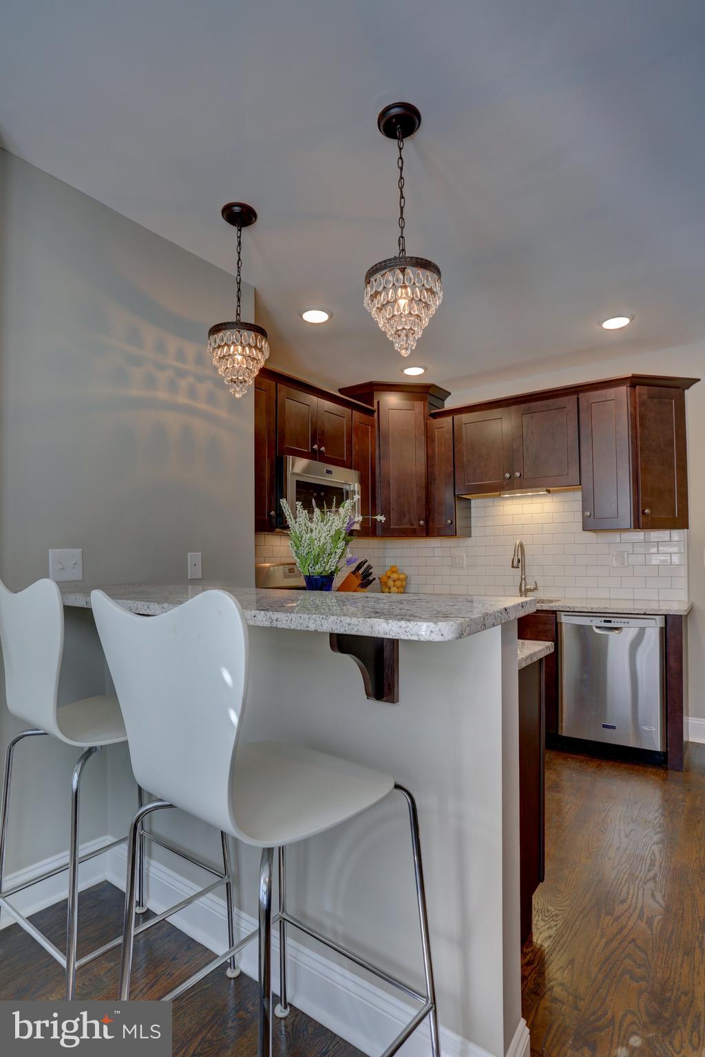 SCHOOL LANE HILLS - Residential