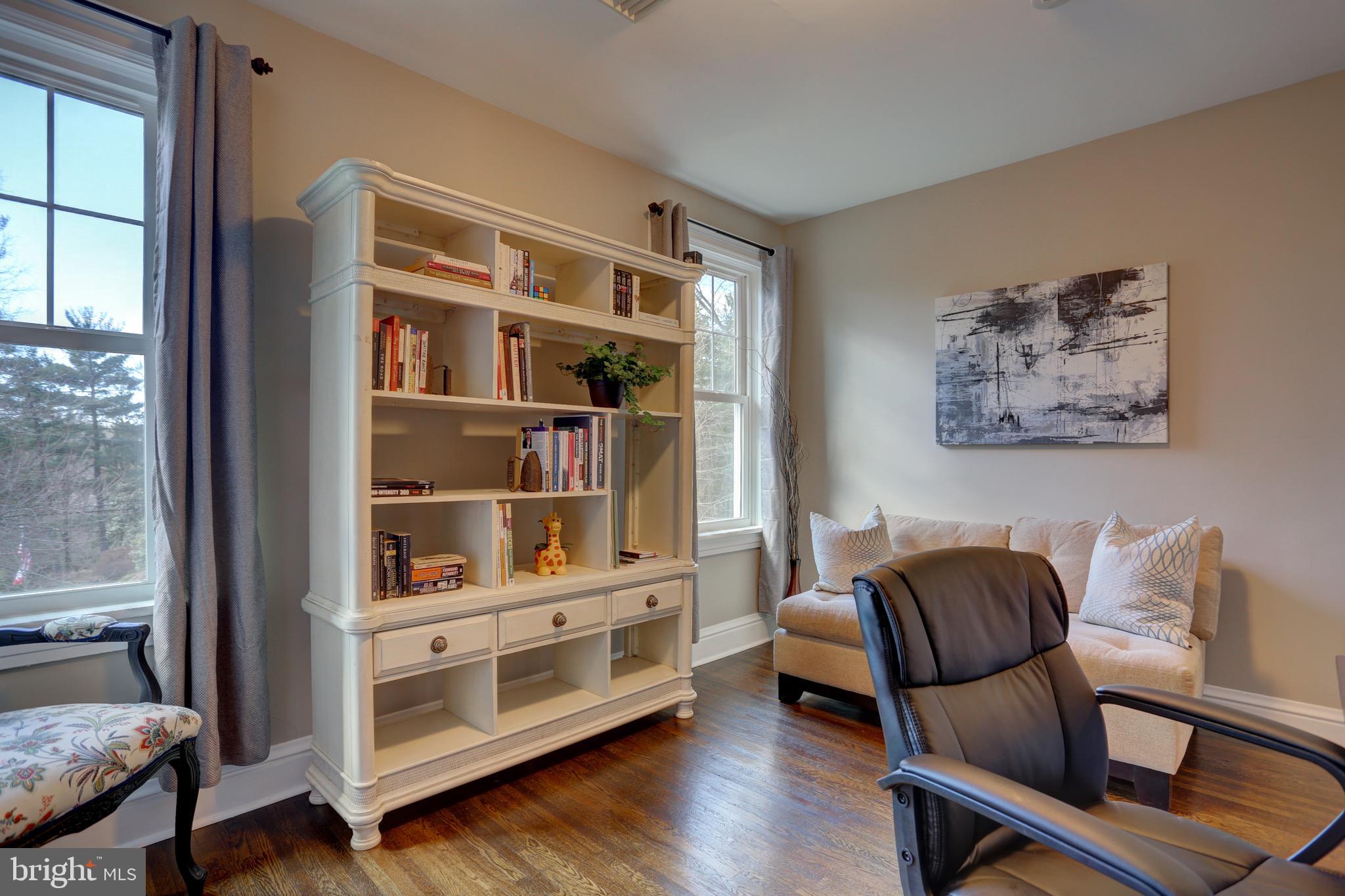 SCHOOL LANE HILLS - Residential