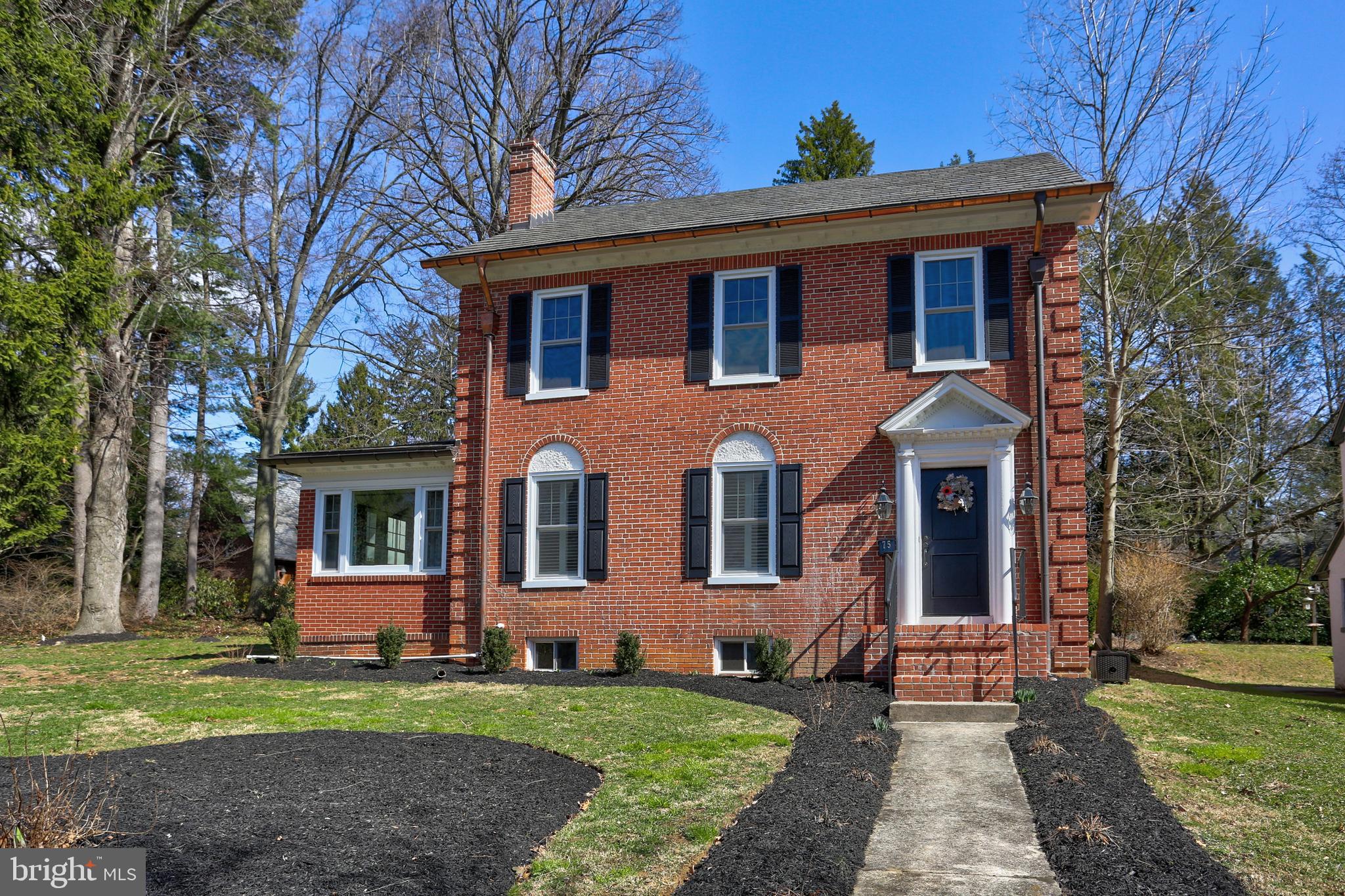 SCHOOL LANE HILLS - Residential