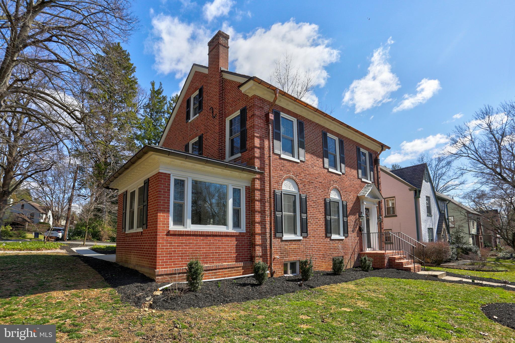 SCHOOL LANE HILLS - Residential