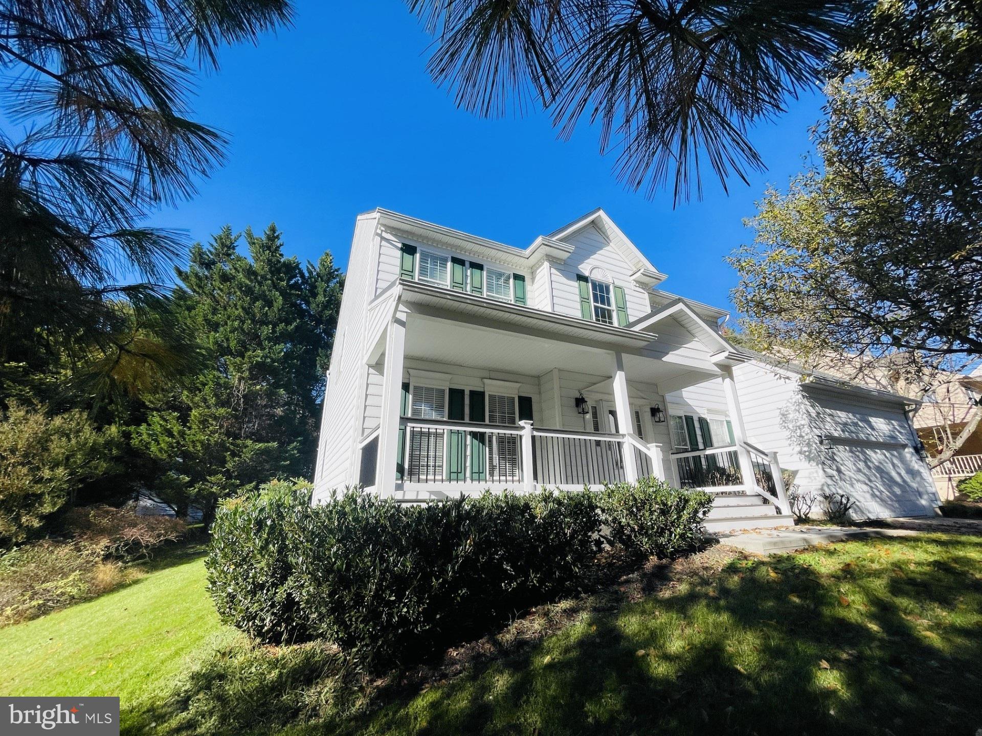6404 SUMMER SUNRISE DRIVE