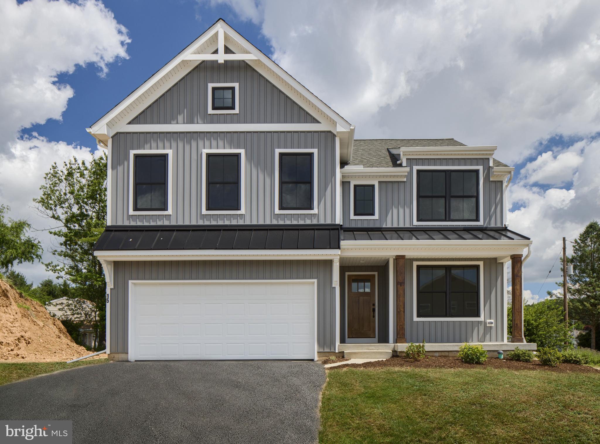 100 SCHOOLHOUSE LANE LACHLAN