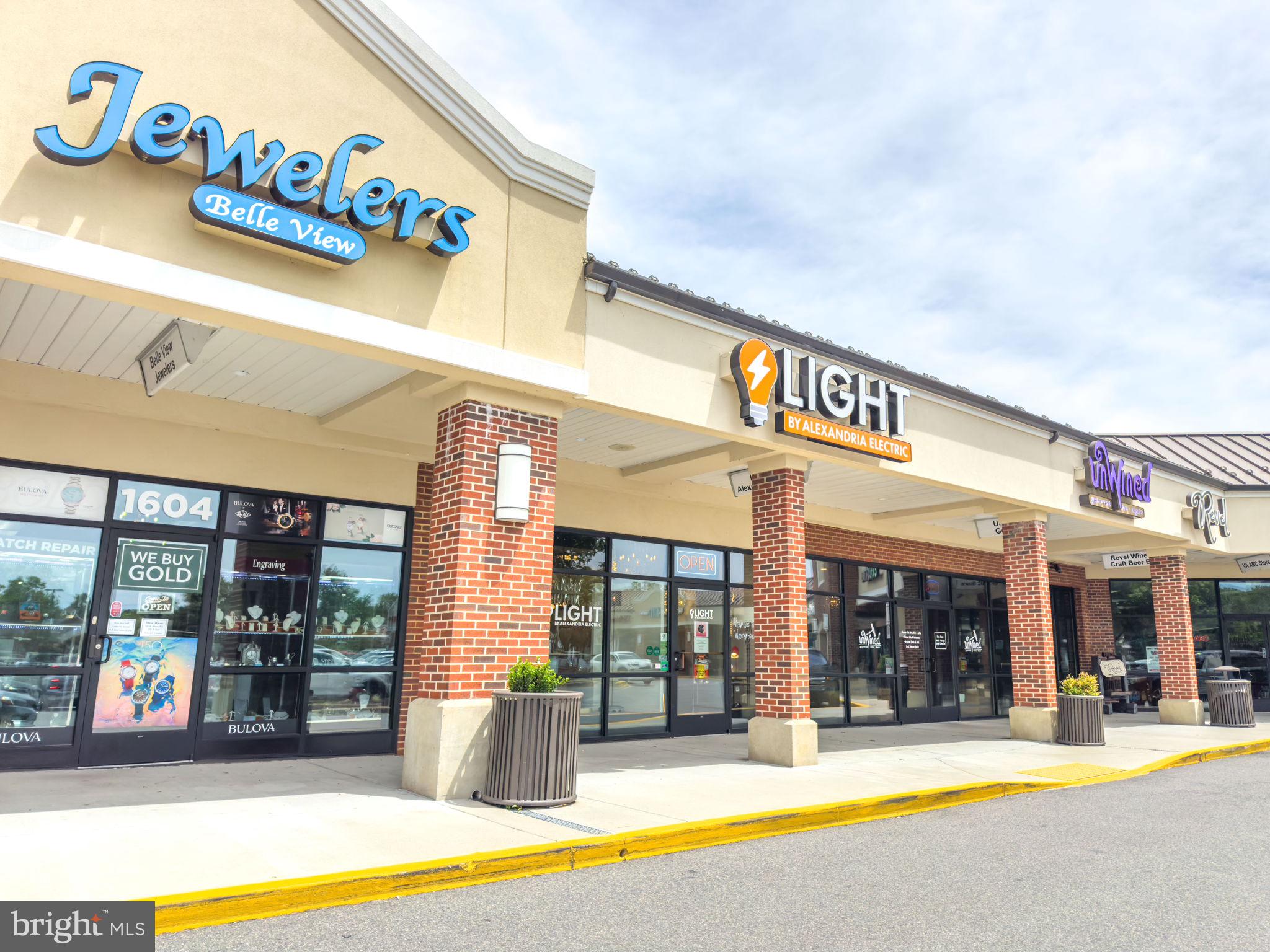 BELLE VIEW CONDOMINIUMS - Residential Lease