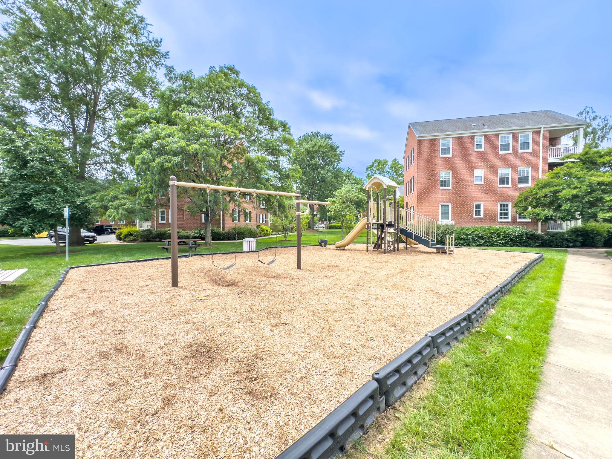 BELLE VIEW CONDOMINIUMS - Residential Lease