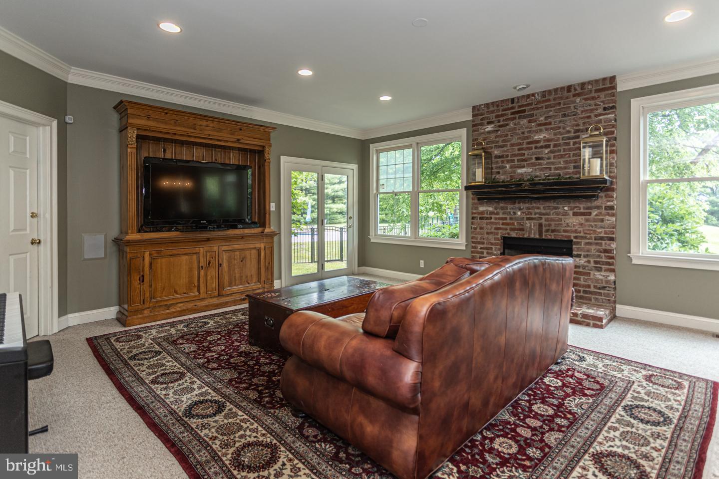 LONGMEADOW - Residential