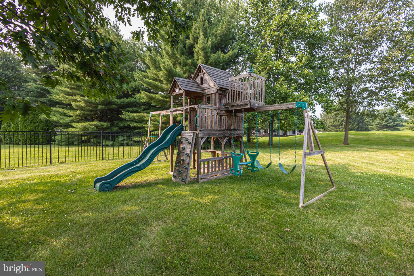 LONGMEADOW - Residential