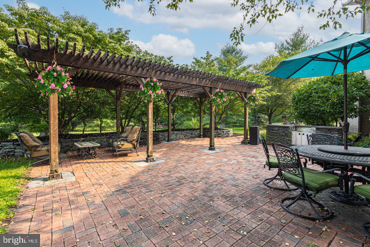 LONGMEADOW - Residential