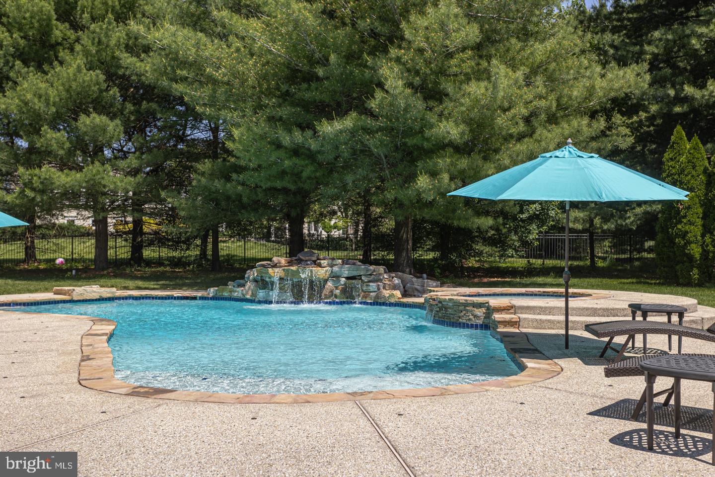 LONGMEADOW - Residential