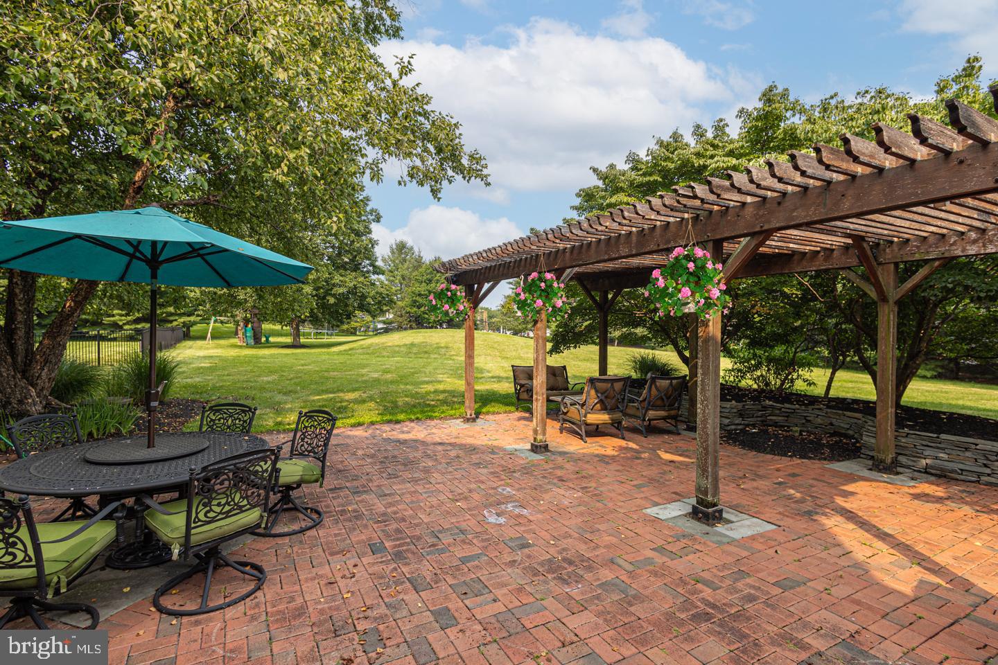 LONGMEADOW - Residential