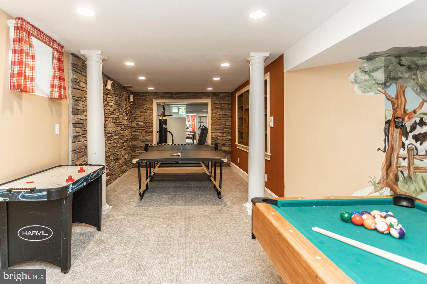 LONGMEADOW - Residential