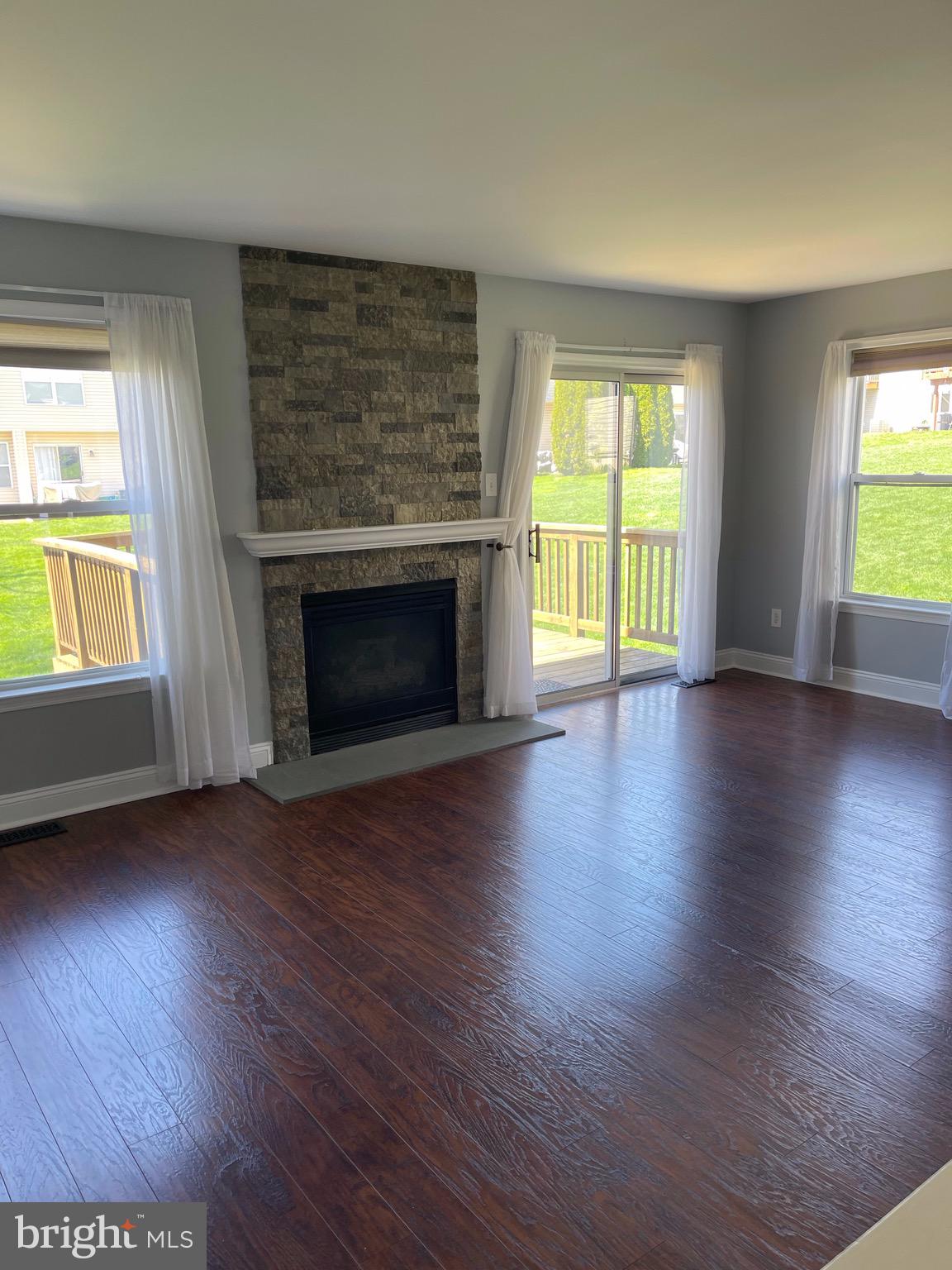 PATRIOTS RIDGE - Residential Lease