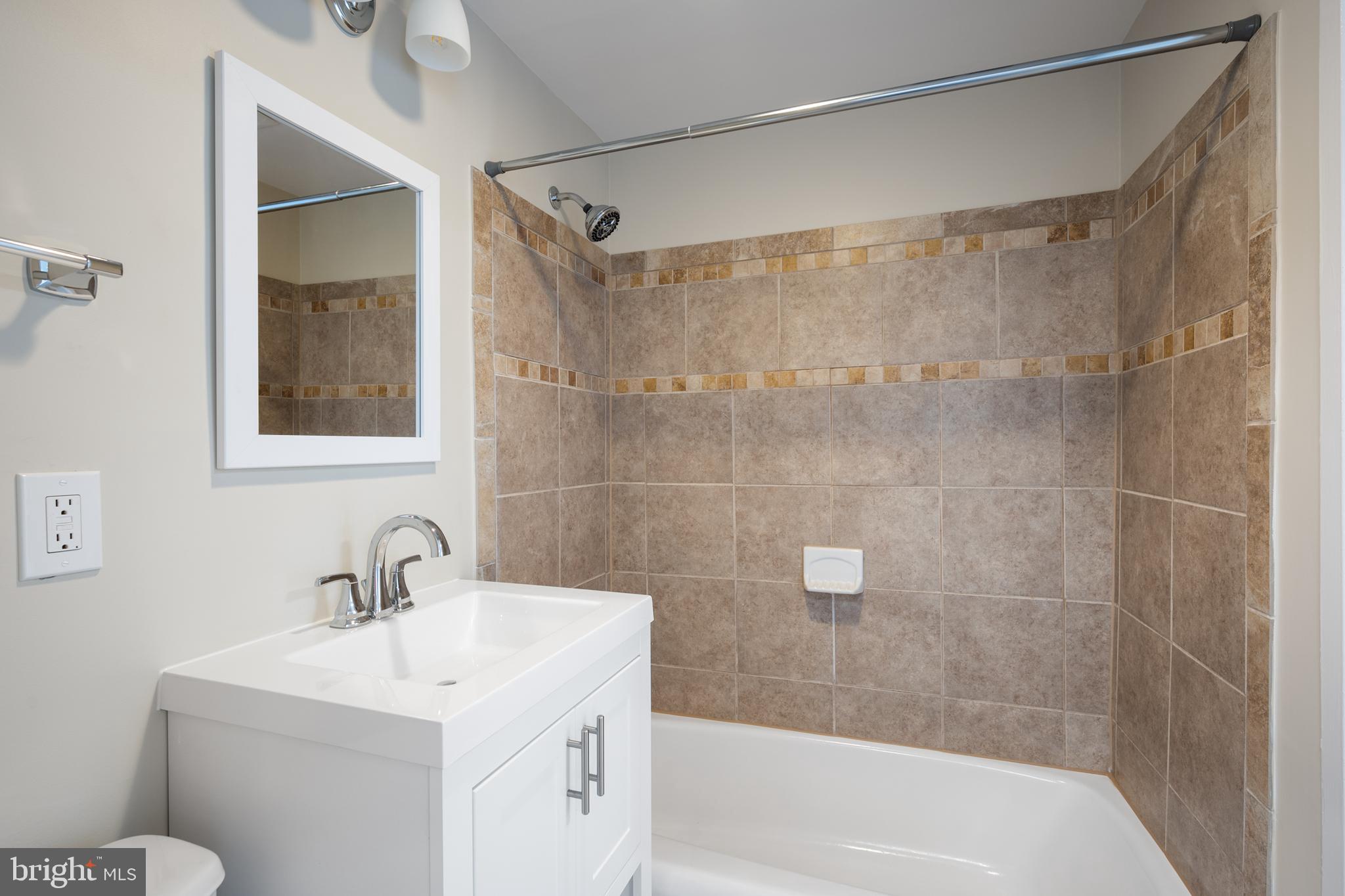 4600 DUKE - Residential