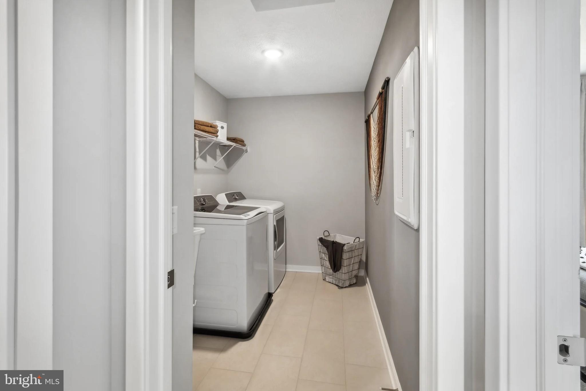 HUNTWELL WEST - Residential