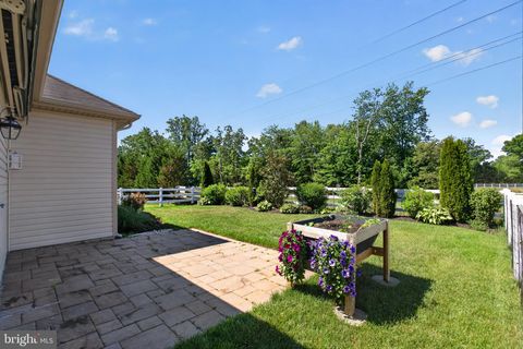 Tiny photo for 11271 Yellowstone Court, WHITE PLAINS, MD 20695 (MLS # MDCH2055360)