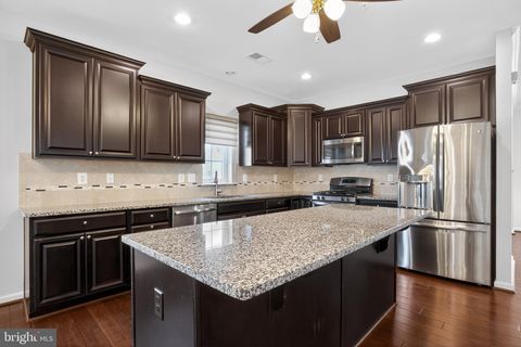 Tiny photo for 11271 Yellowstone Court, WHITE PLAINS, MD 20695 (MLS # MDCH2055360)